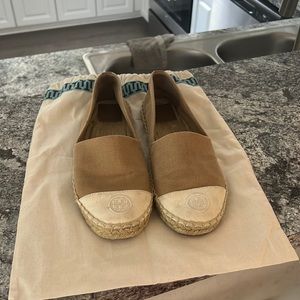 Used Tory Burch womens flat espedrilles size 10!